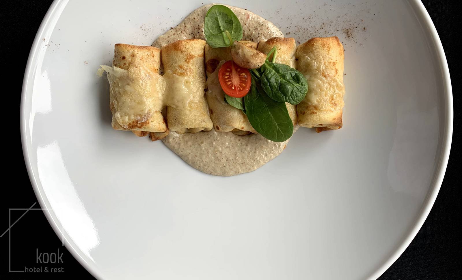 печені млинці з грибним